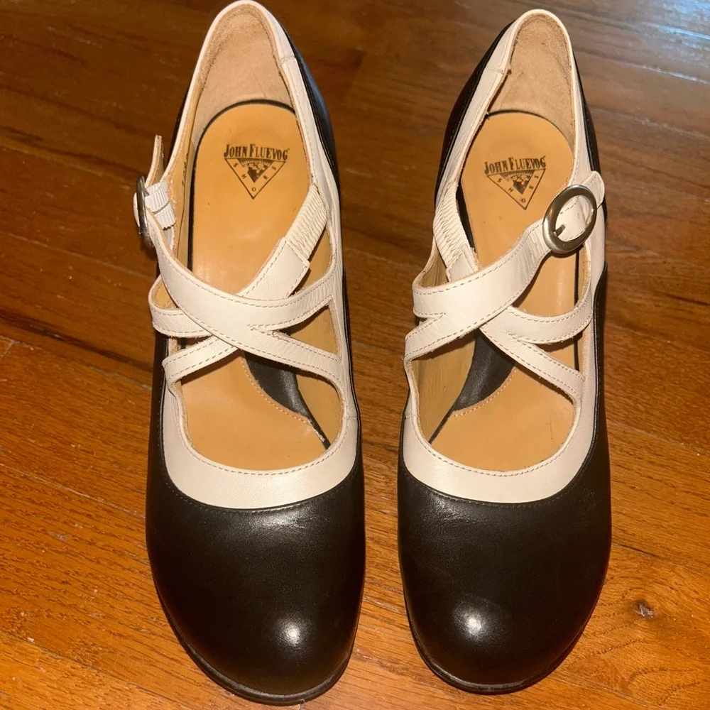 John Fluevog Bellevues Pearl Hart Criss Cross Mary Jane. Excellent Pre Owned. - Picture 1 of 11